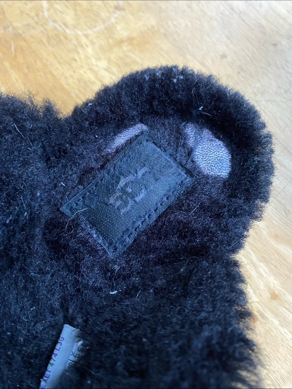 ! UGG warm slippers size 8 used well
